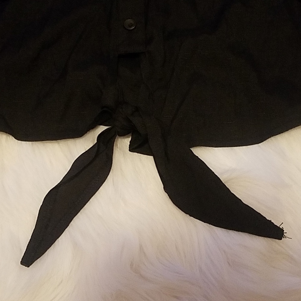 Black button up Shirt with Tie Bottom - Picture 3 of 4